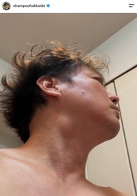 お笑いコンビ「シャンプーハット」の恋さんの公式インスタグラムから