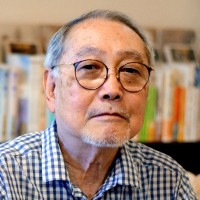 宮本輝さん「湾」 舞鶴で育った姉弟、美しい記憶と喪失と　崩れる世界、おとぎ話を今