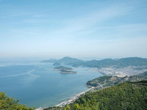 「わたしでいていい」と言われた気がした。豊島で、孤高の作品を見て