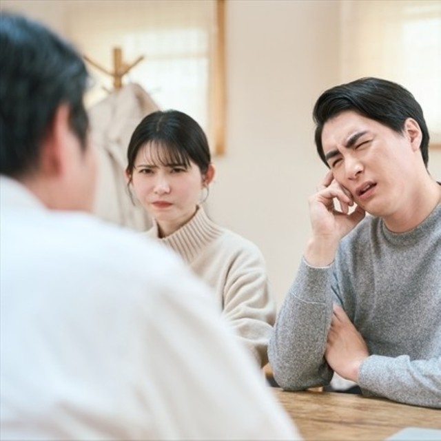 息子からまたも借金の告白　※画像はイメージです（まぽ/photoAC）