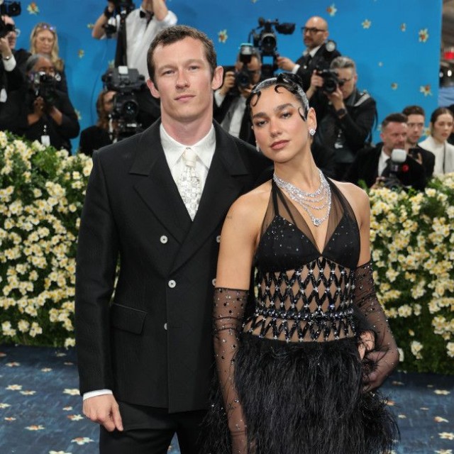 カラム・ターナー（左）との結婚式の計画が報じられたデュア・リパ