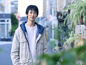 「嫌われる勇気」に「しんちゃん」…ラッパー写楽の揺れる心を再定義した本