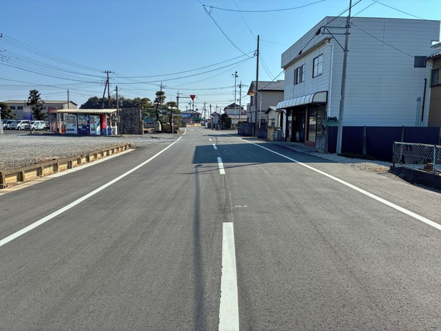 中央線や車両通行帯が設けられている一般道路の例／警察庁のHPより