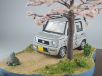 ネコワークス井上さんが手がけたミニカー作品2（提供：ネコワークス井上さん）