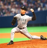 柴田祐里菜さんの父は元プロ野球投手の柴田佳主也さん（写真は2003年、阪神タイガース在籍当時）