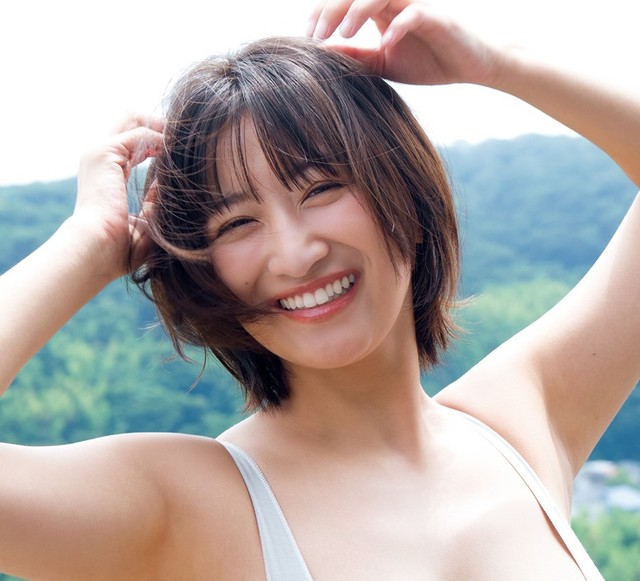 榎原依那(C)光文社/週刊FLASH 写真◎Takeo Dec.