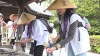 遍路体験する外国人　屋島寺