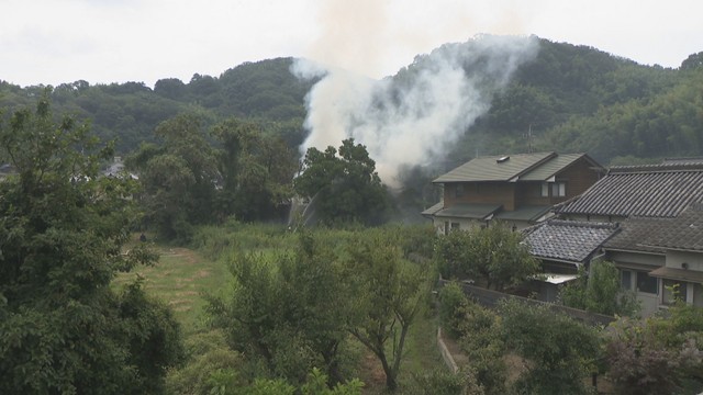 火事の現場　岡山市中区沢田　午前10時ごろ