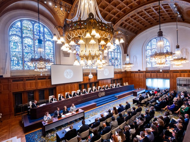 それは島国の法学教室から始まった　気候変動対策は「国の義務」、判断導いた若者たち　