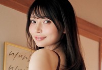 似鳥沙也加「週刊SPA! 」(扶桑社)5月5・12日合併号より＝撮影／彦坂栄治 ヘアメイク／エノモトマサノリ スタイリング／伊井田礼子