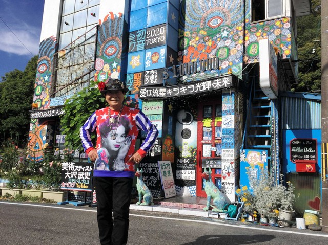 カラオケ喫茶店「パブレスト百万ドル」を営む大澤武史さん