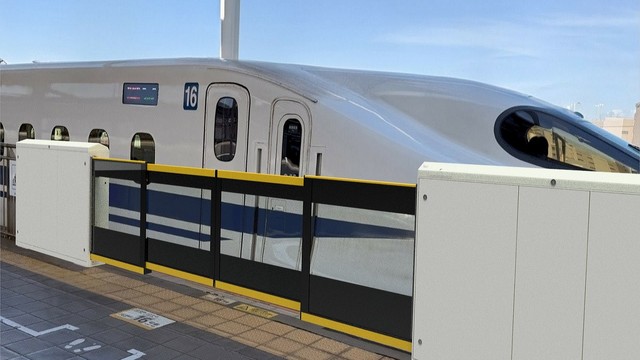 安全性の向上　JR岡山駅の新幹線ホームに「可動式ホーム柵」を整備　