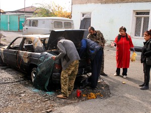 ＜ナゴルノ・カラバフ往還記③＞暮らしの場所を地下に移す市民