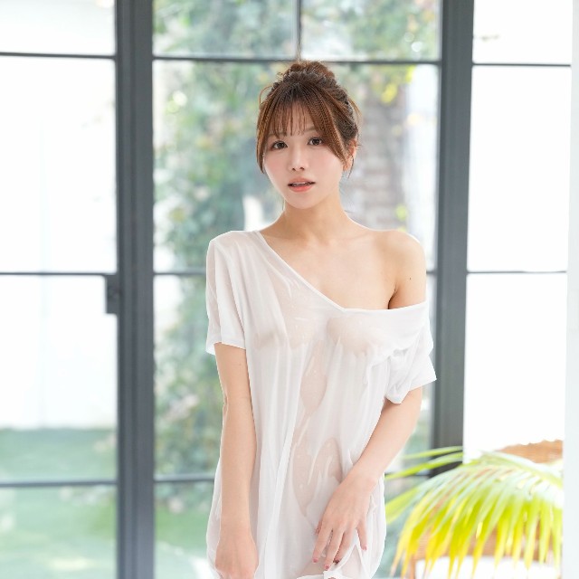 藤崎里菜デジタル写真集『何度だって、好きになる。』©LUCKMAN／小学館