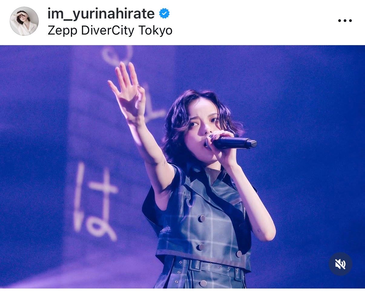 え、タトゥーしてんの？」平手友梨奈、金髪ロングの激変姿にファン仰天