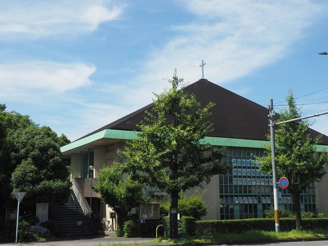 大規模改修への協力を呼びかけている平安教会（京都市左京区岩倉）
