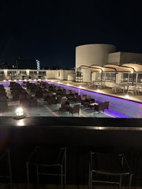 学校のプールでバーベキューが楽しめる「いくのBBQスカイパーク」