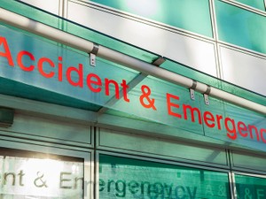 イギリスの病院受診3ヶ月待ちは本当か