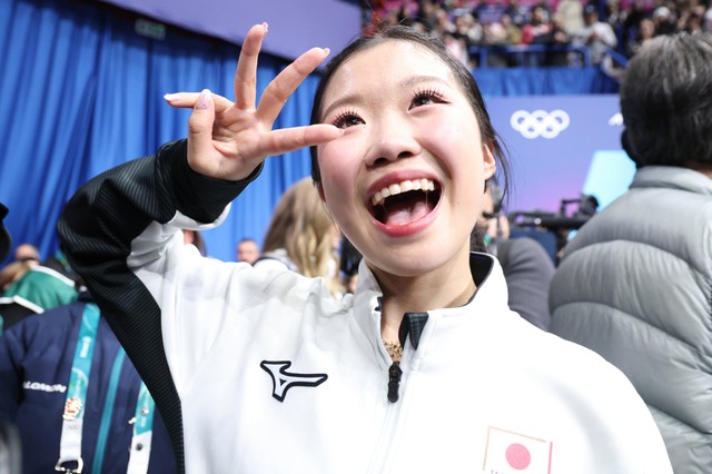 フィギュアスケート - ノートに書いた夢が正夢に 中井亜美が挑み続けた