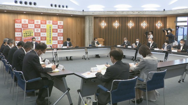 対策本部会議（岡山県庁　28日午後7時ごろ）