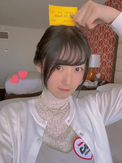 キュートな自撮りを見せる21歳・こころ