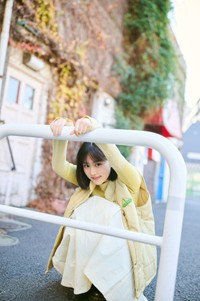 原菜乃華カレンダー 2026.04-2027.-03©KADOKAWA/撮影：熊木優