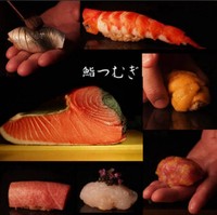 とんこっくさんが料理と日本酒提供を手がける鮨つむぎ