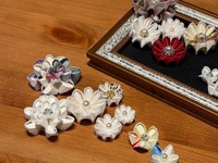 多趣味なワーママ、すえっこ＠趣味人さんによる、ご祝儀袋をリメイクした「つまみ細工」作品（画像提供：すえっこ＠趣味人（しゅみんちゅ）さん）