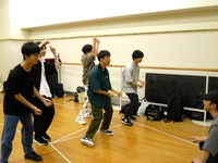 ダンスレッスンの模様