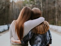 ワーホリで出会った元ギャルの友人。共に見たギリシャの景色を忘れない