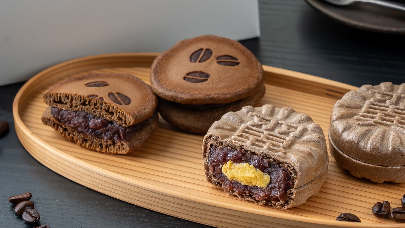 「三本珈琲×京都祇園 仁々木」の鼓翼。<br>すべて実食！ 自慢の手土産　＃156