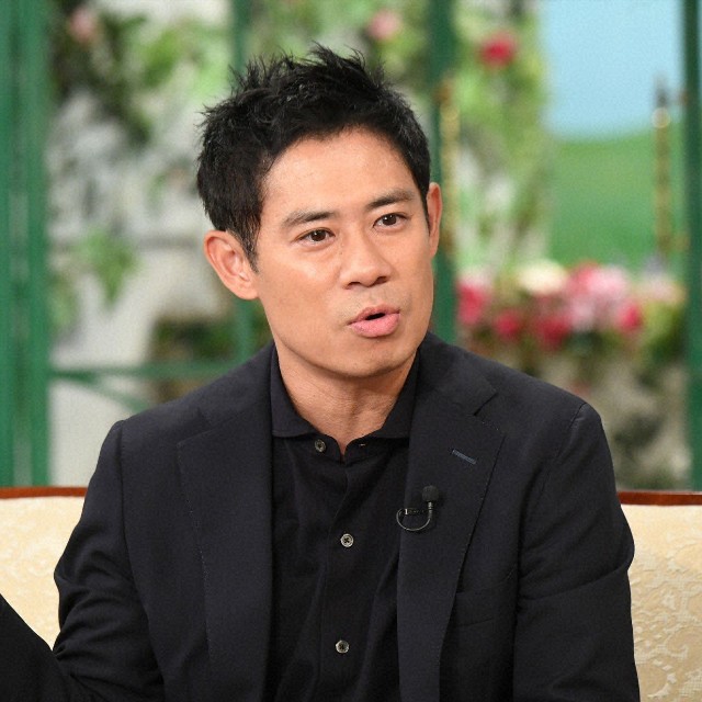 「徹子の部屋」   伊藤淳史＝テレビ朝日提供