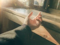 突然音信不通になった、兄のような、母のような、大切な友人へ