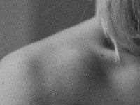 ホクロは前世で愛された痕跡？私は今、自分で自分の体を愛したい