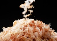 かつお節で作れる「ズボラ味噌汁」※画像はイメージです（ISHI/stock.adobe.com）