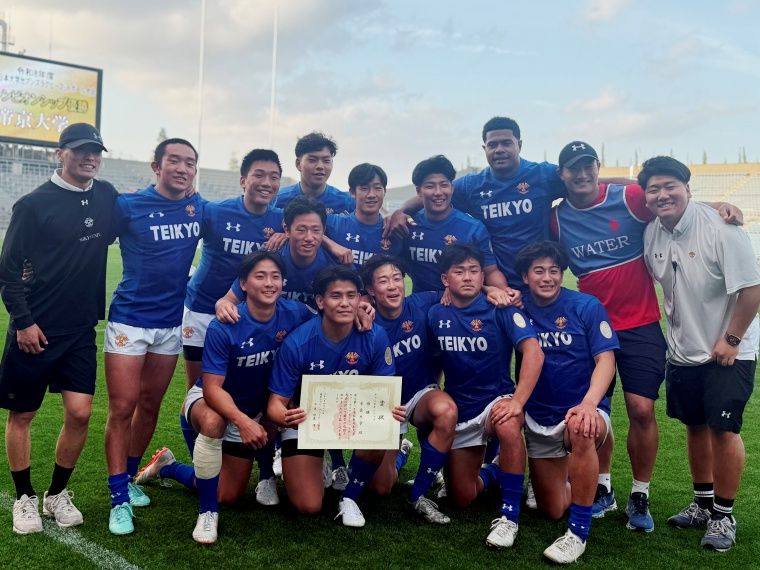 ラグビー - メンバーの半数を新入生で臨んだ東日本大学セブンズ 優勝に