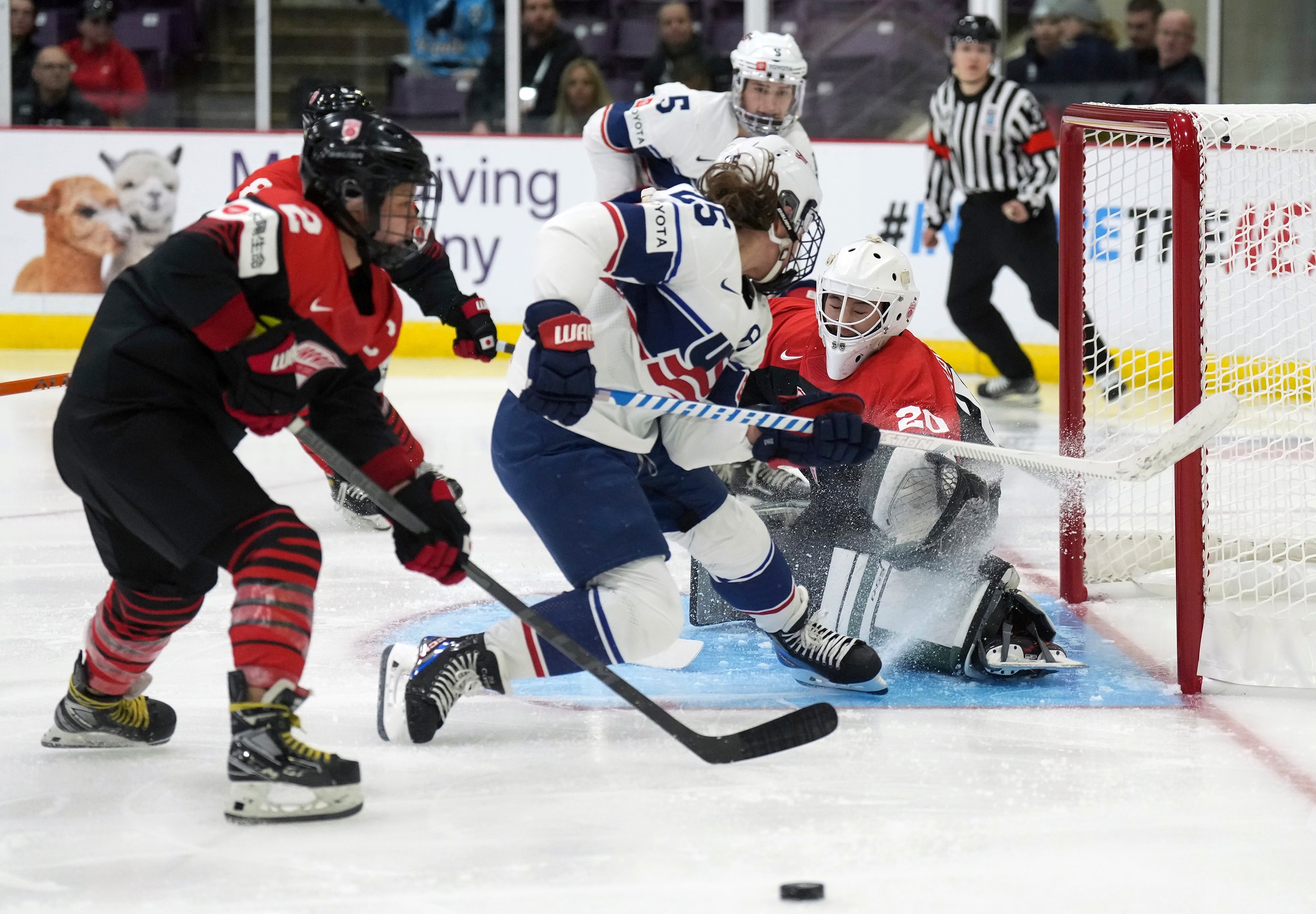 ICE HOCKEY U S Beats Japan 7 1 To Open Women s World Hockey 