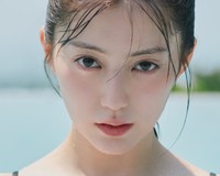 「中野恵那写真集　LAVENDER」先行公開カット（撮影：三瓶康友、主婦と生活社）