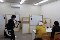 今回の撮影案件は、学習塾のPR動画撮影。ゆんぼだんぷが塾講師としてインターン中。