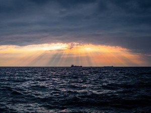 卒業するまで「おはよ～！」と声をかけ続けた先生が、私の光になった