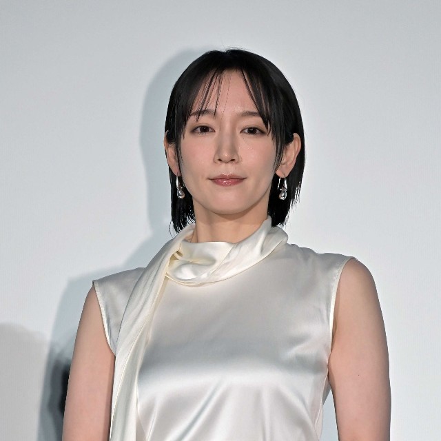 舞台あいさつした吉岡里帆