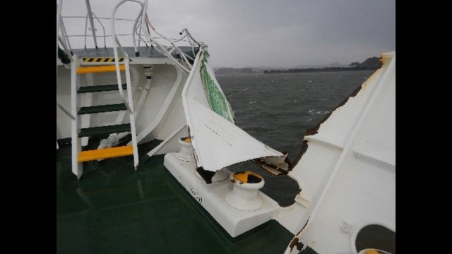 台風の強風にあおられ2隻衝突　高校の実習船と砂利運搬船　香川・多度津高の生徒らにケガなし　神奈川・横須賀沖