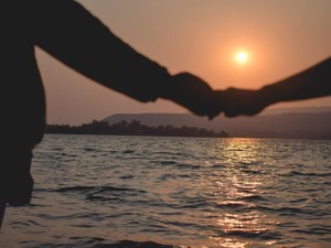 ずっと分からない。別れたのは、愛が無くなったから？互いを思ったから？