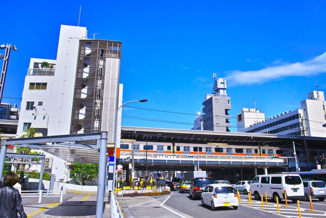 第3位に選ばれた中目黒駅　※画像はイメージです（7maru/stock.adobe.com）