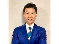 金 泰英