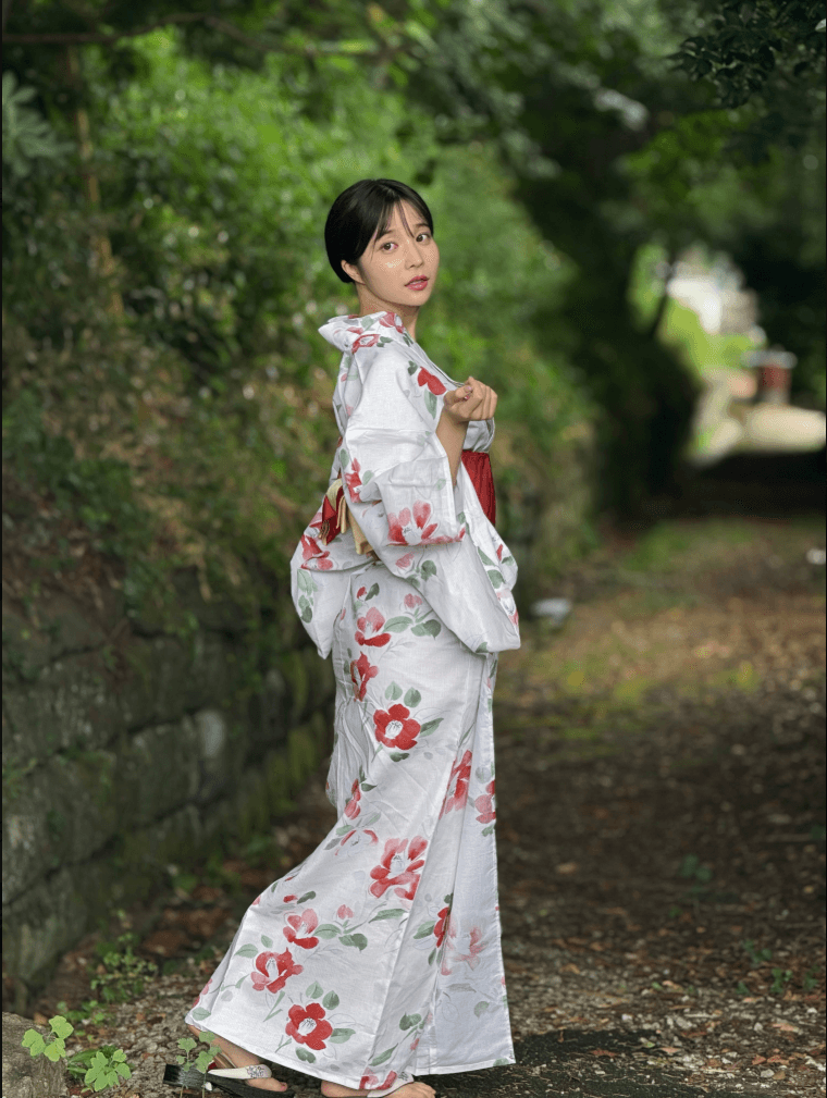 「FLASH」（26年10月20日発売号）に登場した天川星夏のオフショット　本人のX（@seika_ruru）より