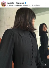 三女のいろさん。次女の高校卒業式の服を下見しているそうです（つるの剛士公式インスタグラムより）