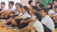 下笠居小学校で行われた終業式