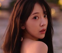 堀未央奈さん写真集（撮影：藤原宏) 