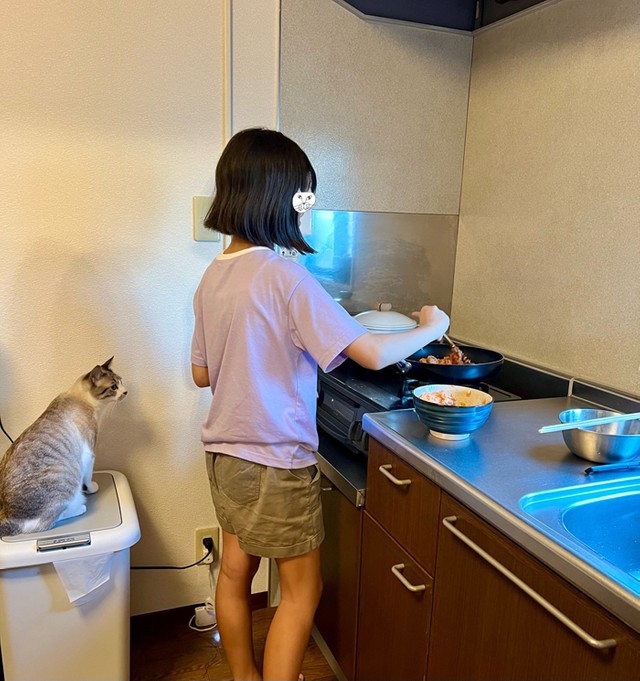 料理が好きなお姉ちゃんは、切り絵もします（提供：なみそさん）